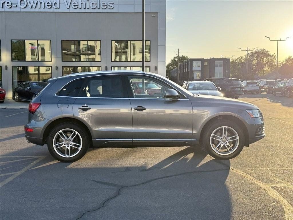 Used 2016 Audi Q5 2.0T Premium Plus w/ Technology Package AWD/4WD image 8