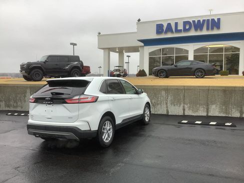 Used 2022 Ford Edge SEL image 7