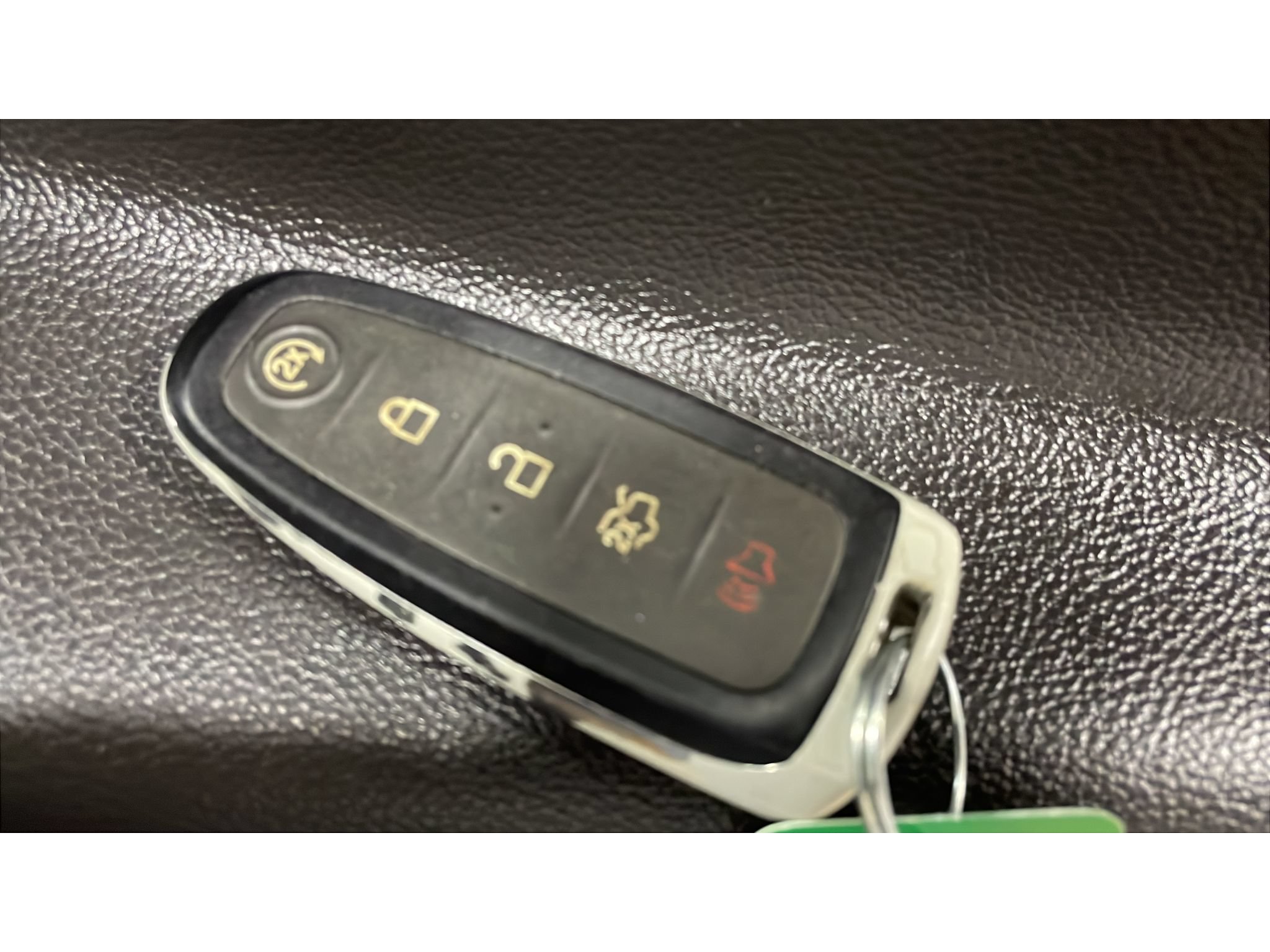 Used 2016 Ford Escape Titanium AWD/4WD image 19