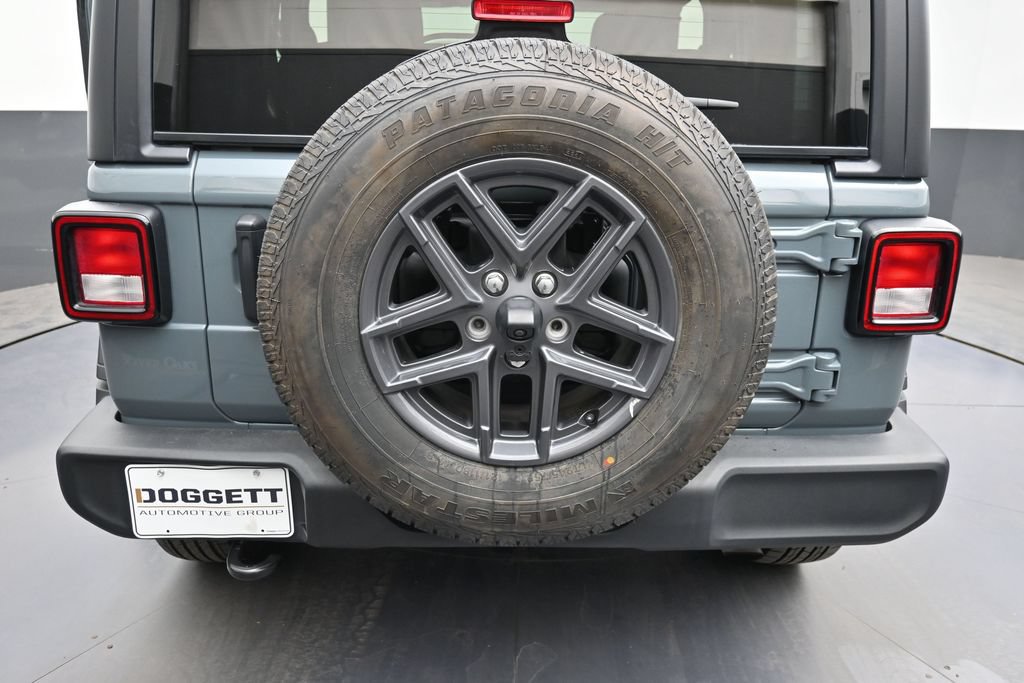 Used 2024 Jeep Wrangler Sport AWD/4WD image 10