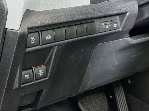 Certified 2026 Toyota Sienna XLE FWD image 16