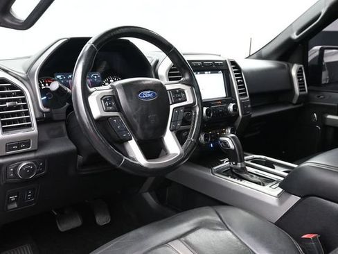 Used 2018 Ford F150 Platinum w/ Equipment Group 701A Luxury AWD/4WD image 20