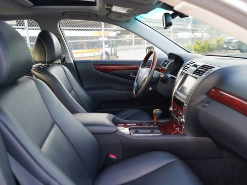 Used 2007 Lexus LS 460 LS 460 Sedan 4D image 21