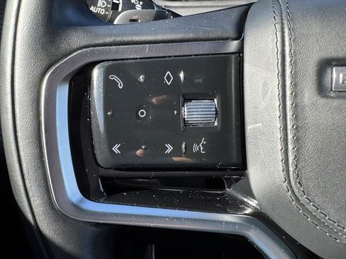 Used 2023 Land Rover Range Rover Velar R-Dynamic S image 21