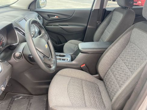 Used 2024 Chevrolet Equinox LT image 16