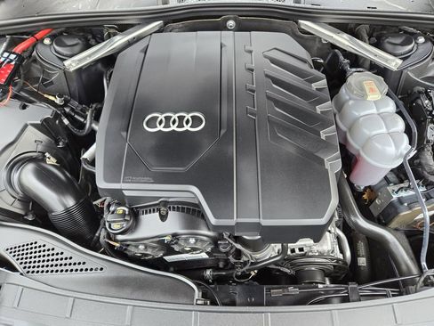 Used 2021 Audi A4 2.0T Premium w/ Convenience Package image 39