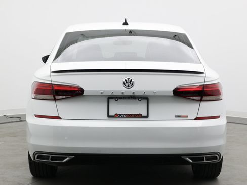 Used 2020 Volkswagen Passat 2.0T R-Line FWD image 6