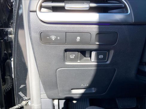 Used 2024 Hyundai Palisade Calligraphy image 31