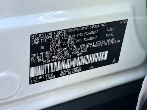 Certified 2023 Toyota RAV4 LE FWD image 33