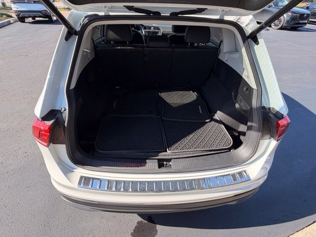 Certified 2024 Volkswagen Tiguan Wolfsburg Edition AWD/4WD image 22
