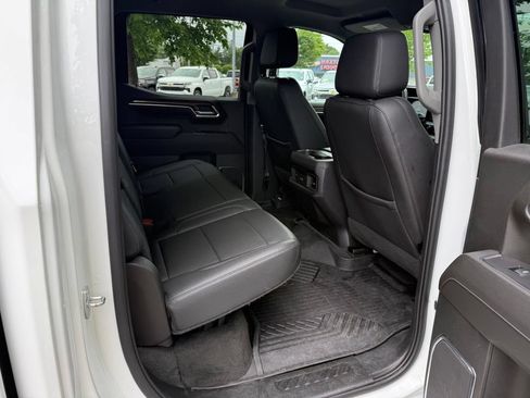 Used 2022 Chevrolet Silverado 1500 RST w/ Texas Edition Plus AWD/4WD image 15