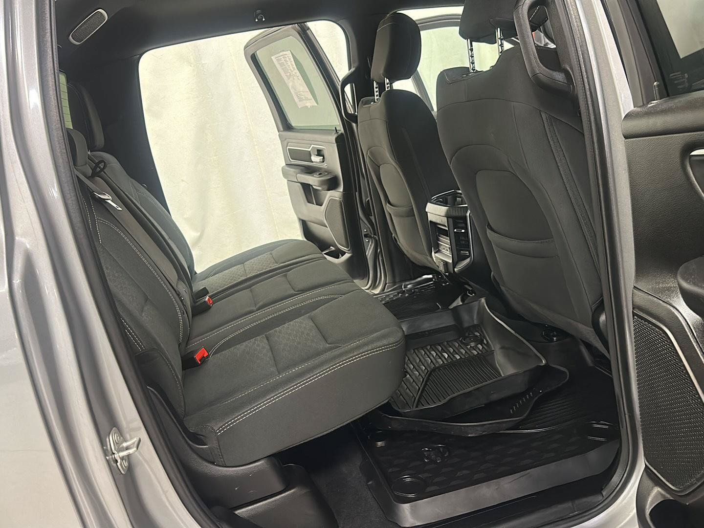 Used 2025 RAM 1500 Big Horn AWD/4WD image 31