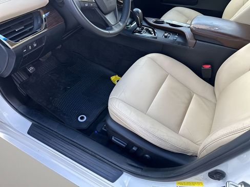 Used 2015 Toyota Avalon XLE Touring image 27