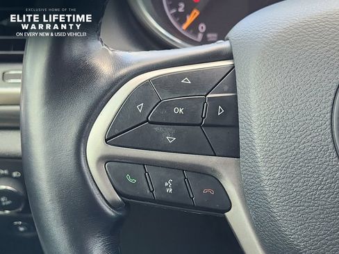 Used 2021 Jeep Grand Cherokee Laredo X RWD image 26