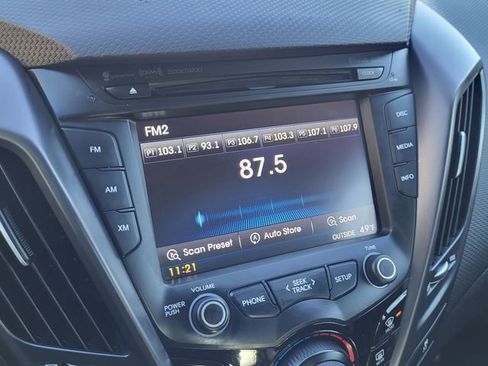 Used 2013 Hyundai Veloster Turbo image 20