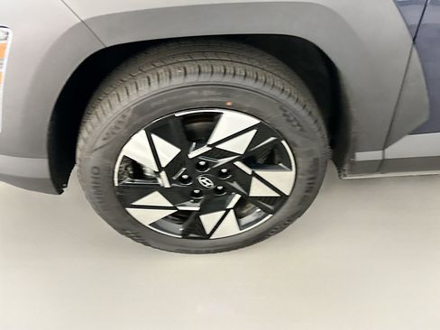 Used 2025 Hyundai Kona SEL image 11