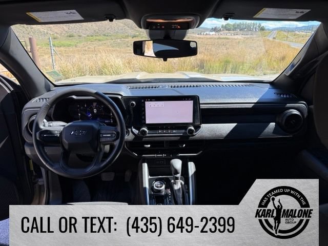 Used 2023 Chevrolet Colorado Trail Boss w/ Safety Package AWD/4WD image 31