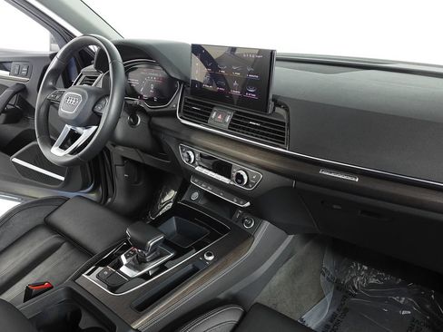 Used 2023 Audi Q5 2.0T Premium Plus w/ Premium Plus Package AWD/4WD image 13