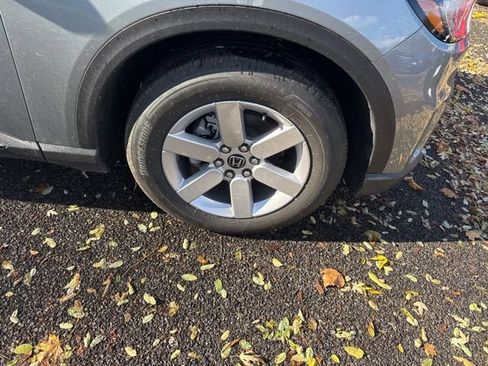 New 2025 Honda Prologue EX image 9