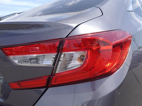 Used 2021 Honda Accord LX image 5