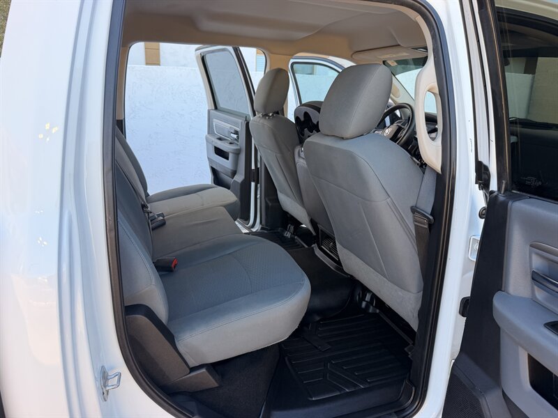 Used 2015 RAM 2500 SLT AWD/4WD image 26