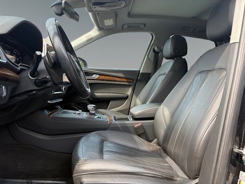 Used 2018 Audi Q5 2.0T Premium Plus w/ Premium Plus Package image 9