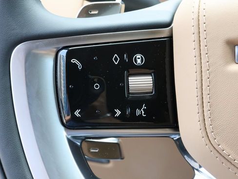 New 2026 Land Rover Range Rover SE AWD/4WD image 17