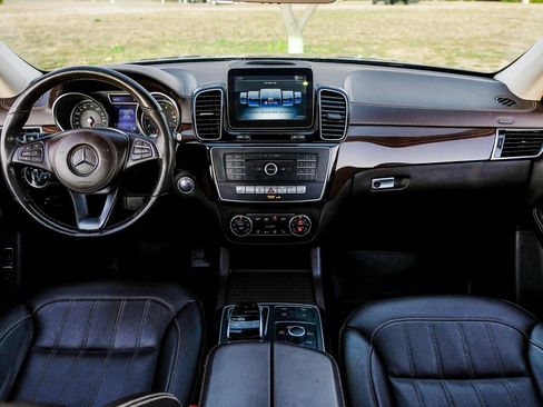 Used 2019 Mercedes-Benz GLS 450 4MATIC w/ Premium 1 Package image 16