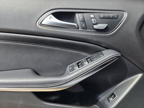 Used 2019 Mercedes-Benz GLA 250 image 19