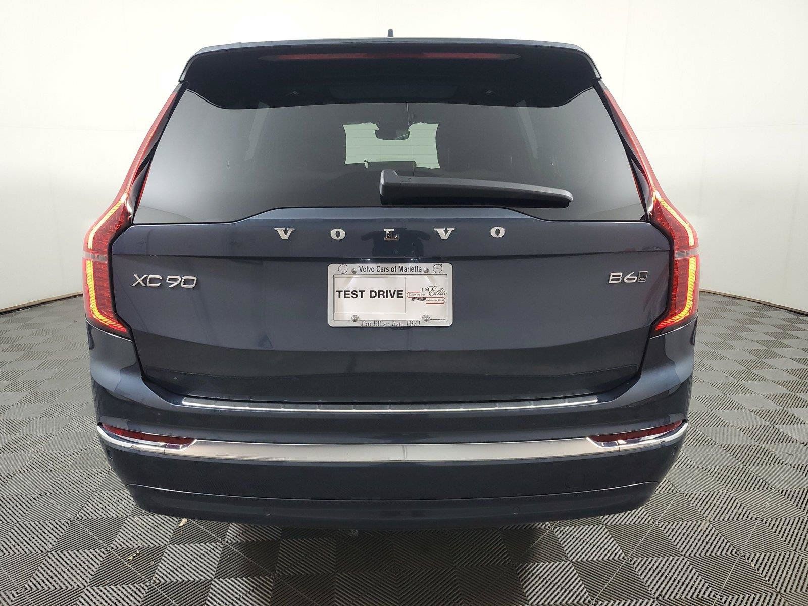 Certified 2026 Volvo XC90 B6 Plus w/ Protection Package Premier AWD/4WD image 5