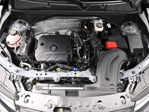 New 2025 Chevrolet TrailBlazer LT w/ Convenience Package FWD image 36