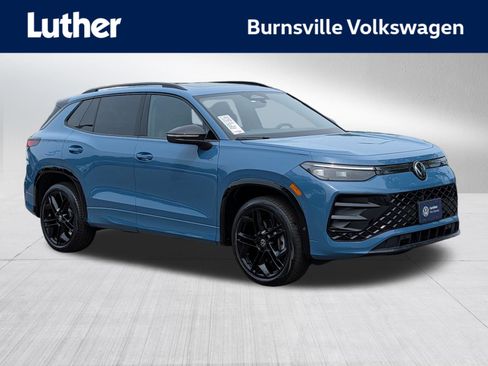 Certified 2025 Volkswagen Tiguan SE R-Line AWD/4WD image 1