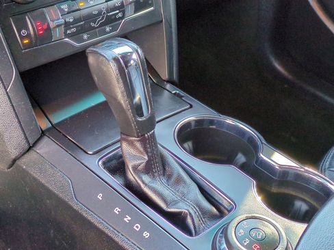 Used 2016 Ford Explorer XLT w/ Equipment Group 202A image 34