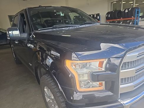 Used 2016 Ford F150 Platinum w/ Equipment Group 701A Luxury AWD/4WD image 2
