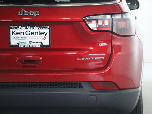 Used 2025 Jeep Compass Limited AWD/4WD image 44