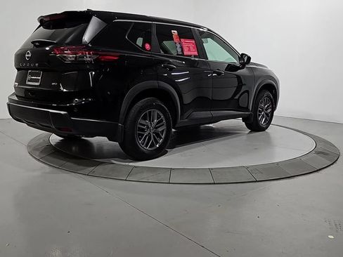 Certified 2025 Nissan Rogue S AWD/4WD image 6