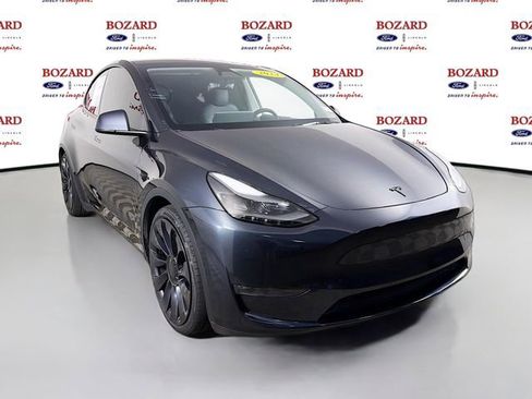 Used 2024 Tesla Model Y Performance AWD/4WD image 1