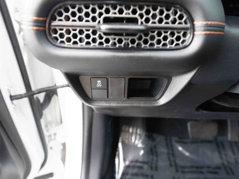 Used 2024 Honda HR-V Sport image 11
