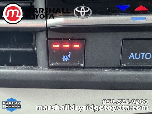 Used 2024 Toyota Sienna XLE image 27