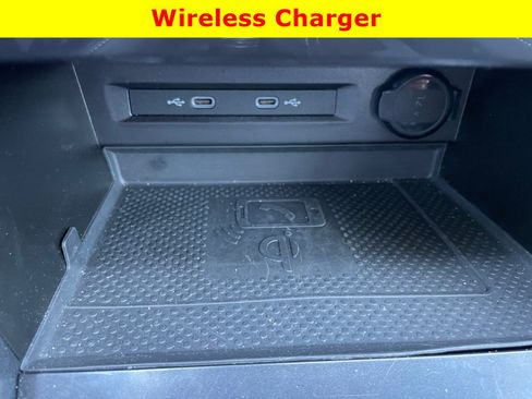 Used 2022 Volkswagen Tiguan SE AWD/4WD image 20
