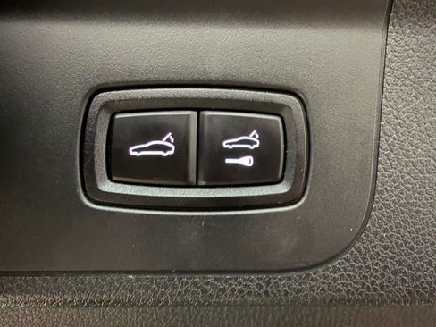 Used 2018 Porsche Panamera 4 image 14