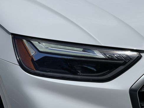 Certified 2023 Audi Q5 2.0T Premium w/ Convenience Package AWD/4WD image 11