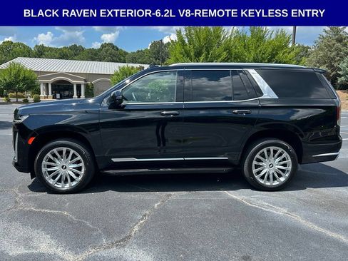 Used 2023 Cadillac Escalade Premium Luxury AWD/4WD image 12