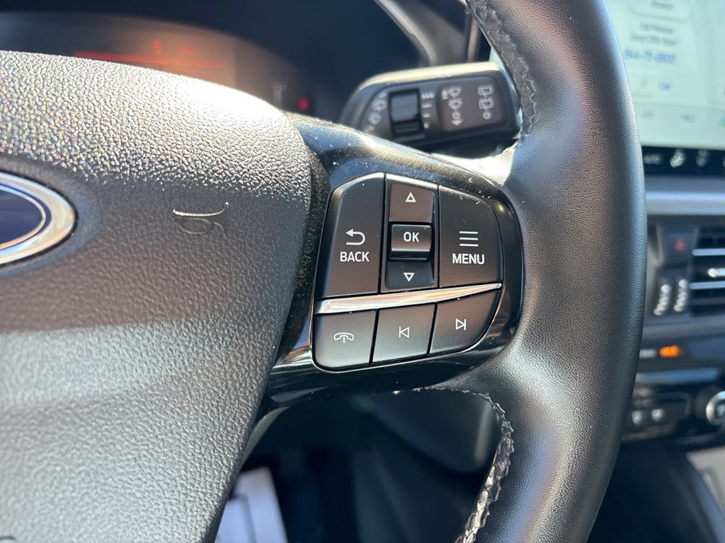 Used 2025 Ford Escape SE FWD image 30