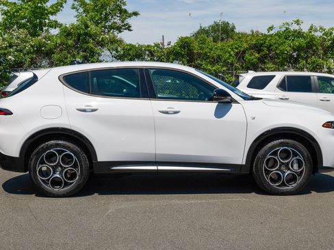 Used 2024 Alfa Romeo Tonale Ti AWD/4WD image 8