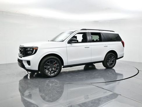 New 2025 Ford Expedition Platinum w/ Stealth Performance Package image 6