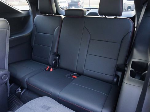 New 2026 Chevrolet Traverse RS w/ LPO, Floor Liner Package image 12