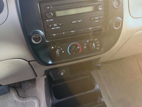 Used 2007 Ford Ranger XLT image 14