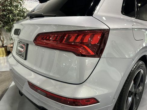 Used 2019 Audi SQ5 Prestige w/ Prestige Package AWD/4WD image 34