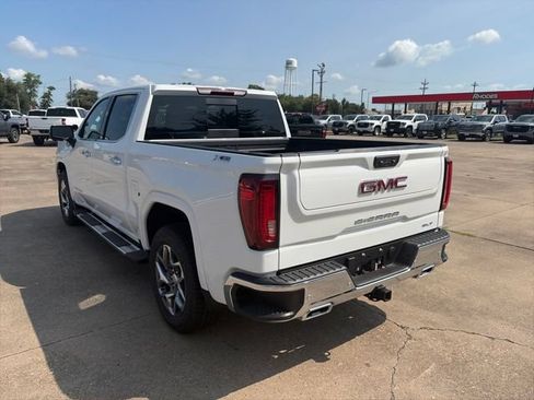 New 2026 GMC Sierra 1500 SLT w/ SLT Premium Plus Package AWD/4WD image 4